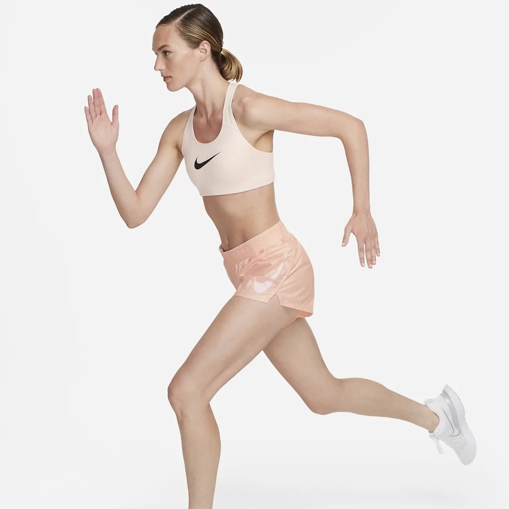 Nike Swoosh Run Shorts